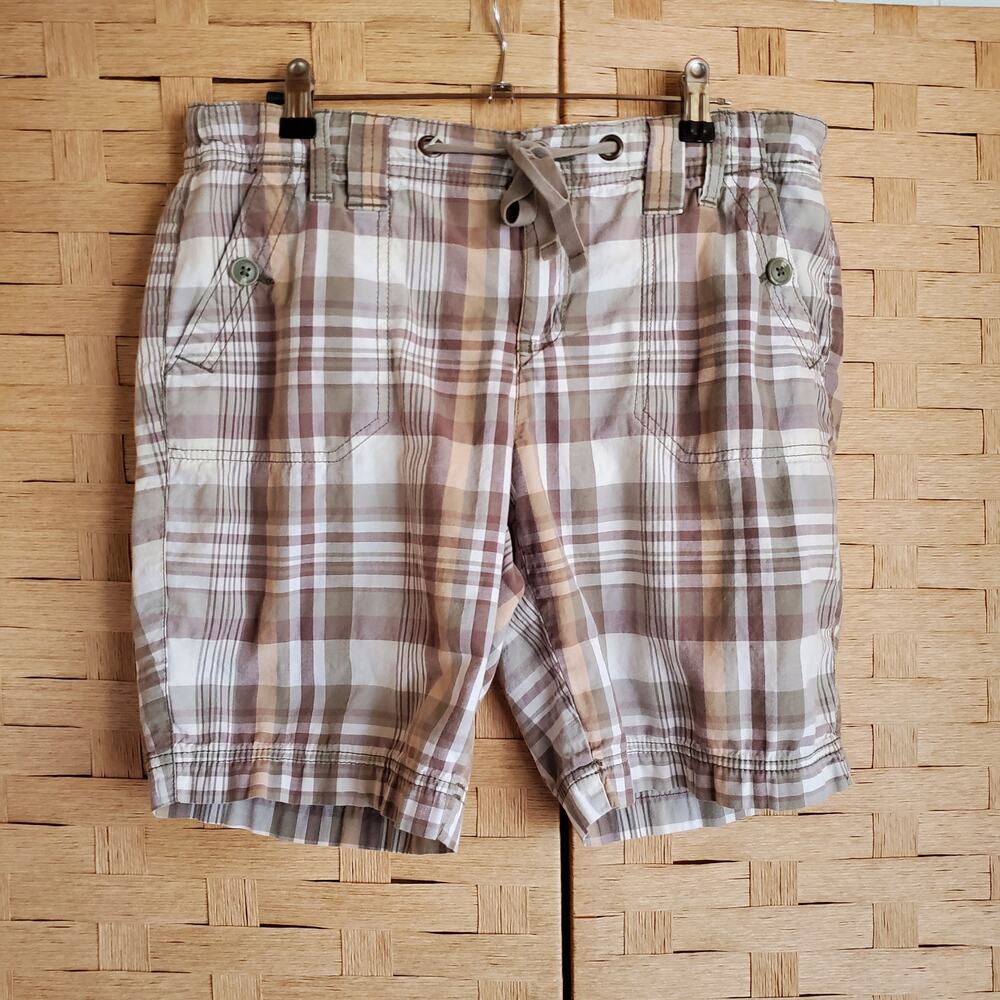 St. John's Bay Shorts Size 10P Plaid Bermuda Shorts